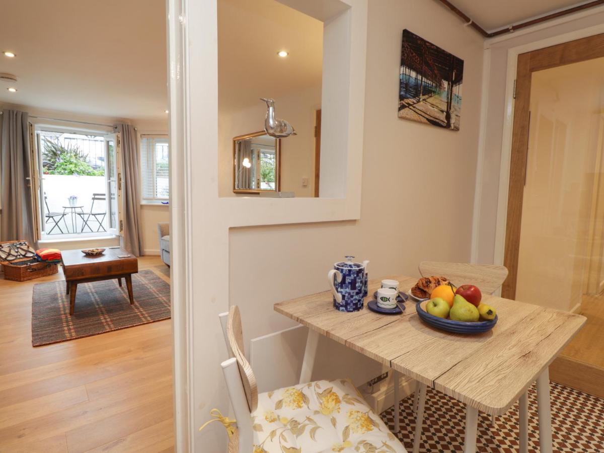 Lower Deck Apartment *