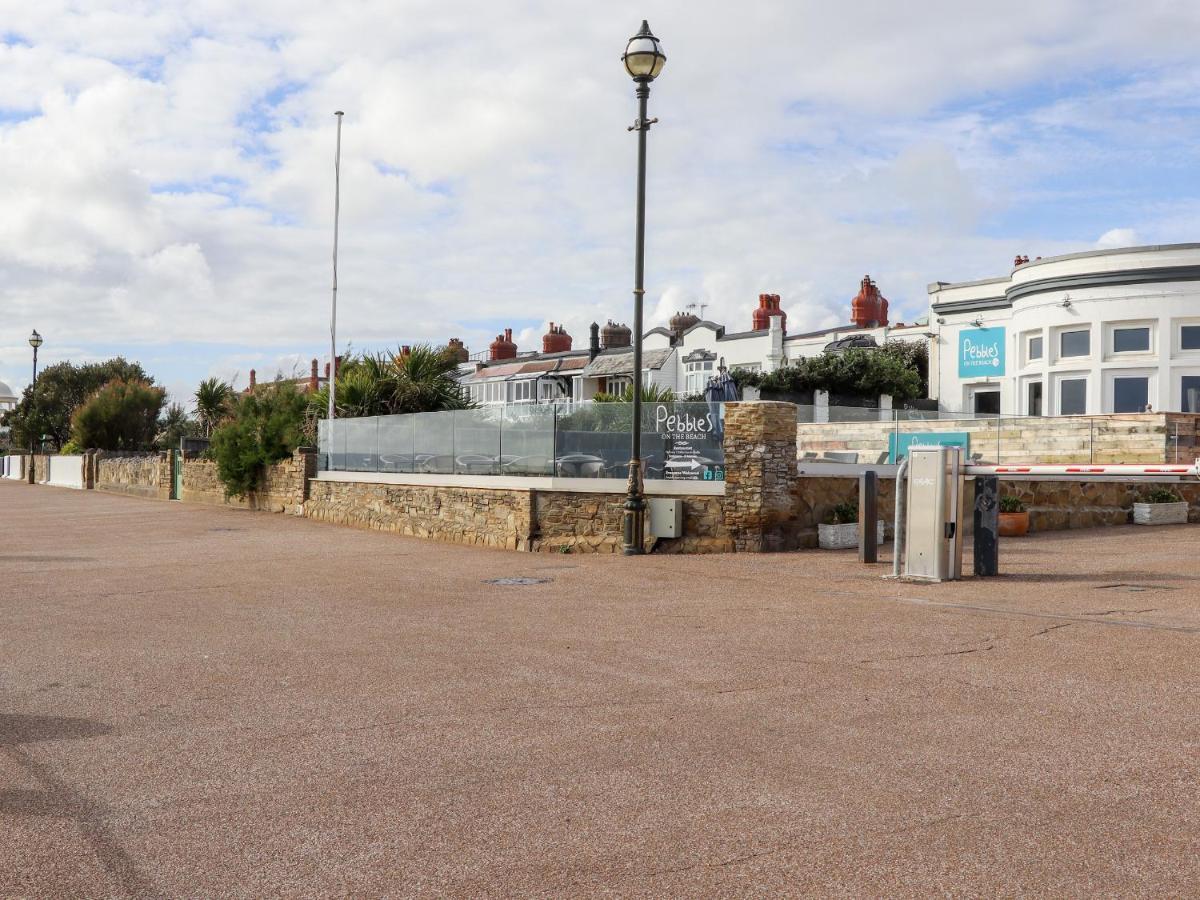 Apartment Lower Deck Bexhill-on-Sea