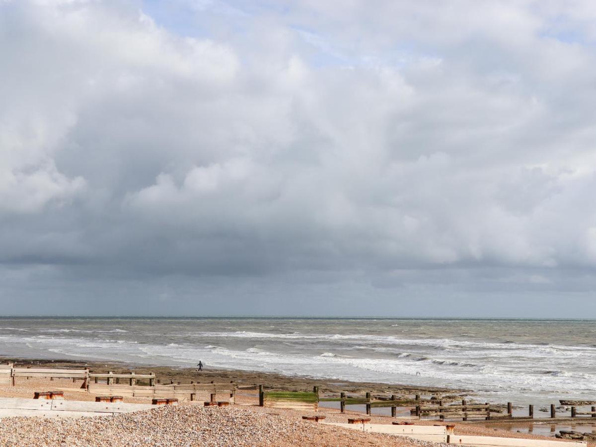 Lower Deck Apartment Bexhill-on-Sea